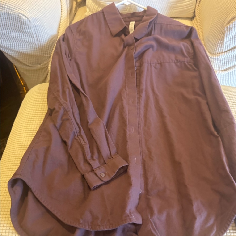 Lululemon button up shirt